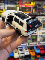 ماکت ماشین فلزی تویوتا لندکروز سفید - تصویر 4